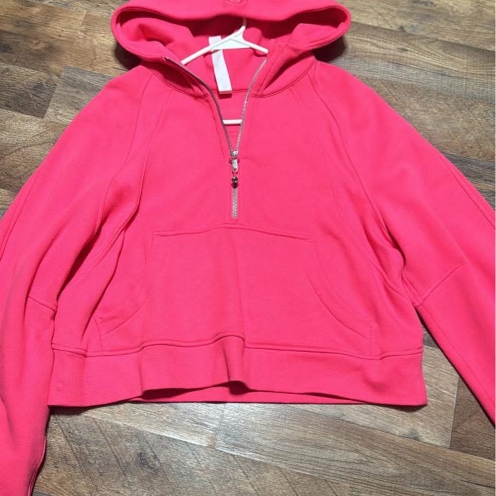 Lulu scuba hoodie!